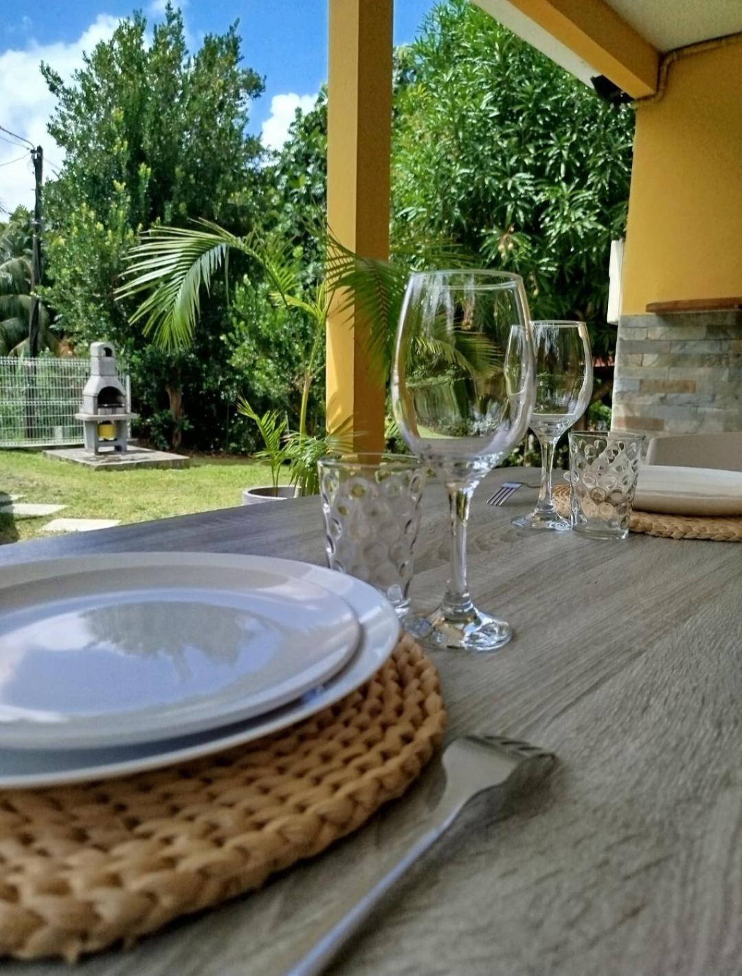 Magnifique Villa Tout Confort Avec Jardin Le Lamentin Exteriér fotografie